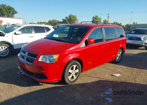 2013 Dodge Grand Caravan Sxt z USA, uszkodzony, nr VIN 2C4RDGCG4DR610878